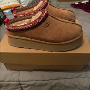 Tazz Ugg platform slippers